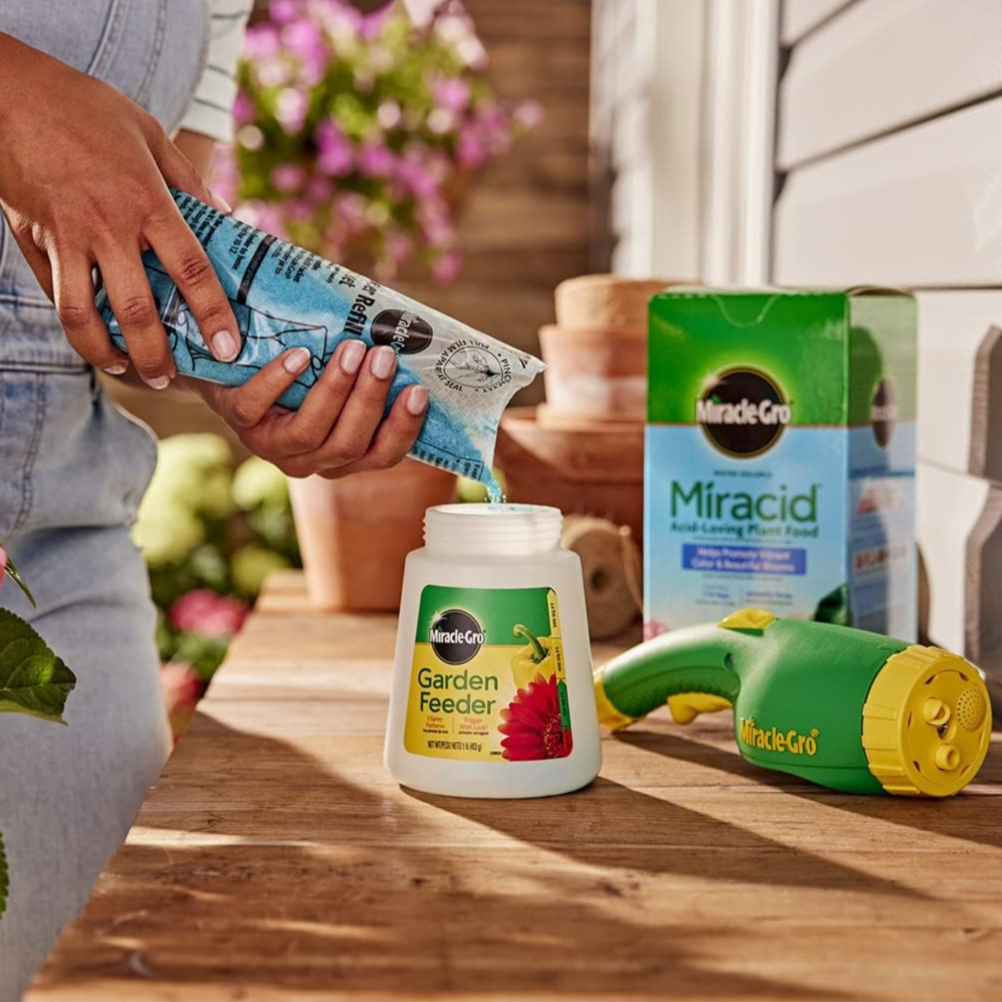 Miracle-Gro Miracid Acid-Loving Plant Food Water-Soluble Fertilizer Concentrate