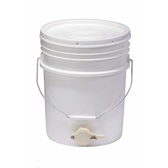 Little Giant Plastic Beekeeping Bucket with Honey Gate, Tight Lid, 5-Gallon Capacity
