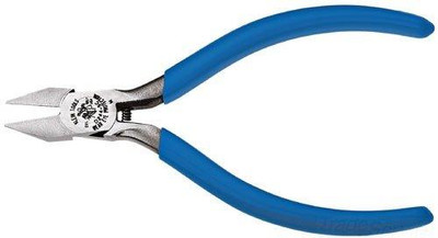 Klein Tools KLED244-5C D244-5C Electronic Diagonal Flush Cutting Pliers, Narrow Jaw and Hinge, Sharp Pointed Nose, 5-Inch