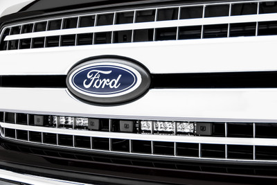 1820 F150 XLT OEM MAIN GRILLE LIGHT BAR MOUNTS(BLK)���(2)6IN SINGLE ROW LED LIGHT BARS/WIRE HARNESS