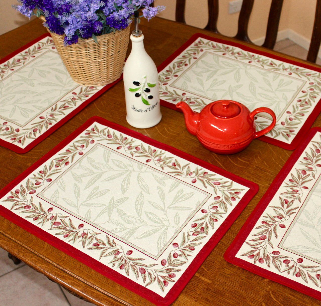Auriol Red/Ecru Jacquard Tapestry Style Placemat Made in France