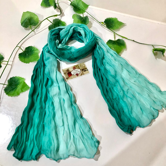 Wrinkle Scarf Ombre Green