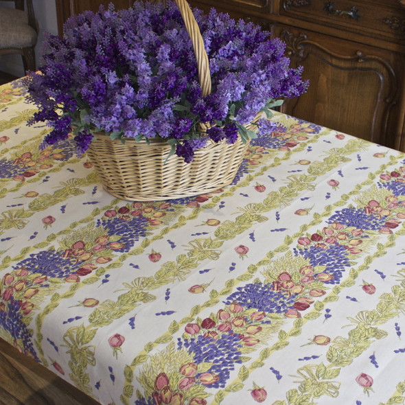 Lavender & Roses 155x120cm  4-6Seats Small Tablecloth Made in France