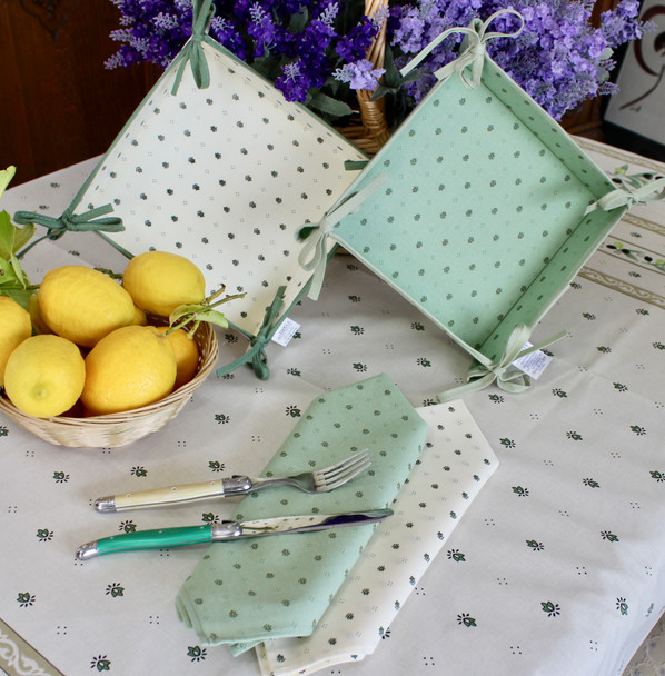 200 x 150 cm – 6 seats – Rectangular French Tablecloth – Stain-Resistant Coated – Ramatuelle Ecru – Made in France