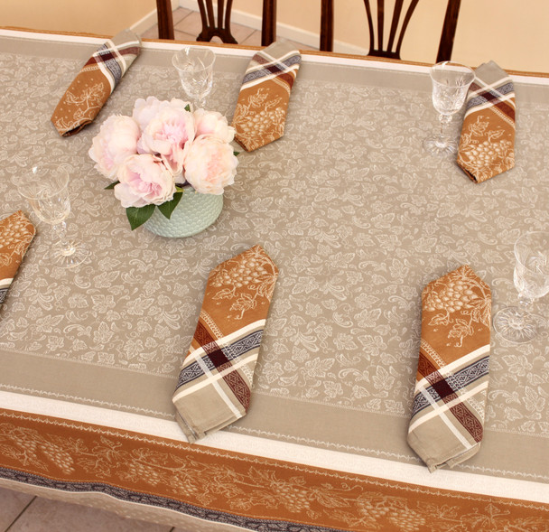 Coteau Cinnamon Jacquard French Tablecloth 160x300cm 10seats Made in France