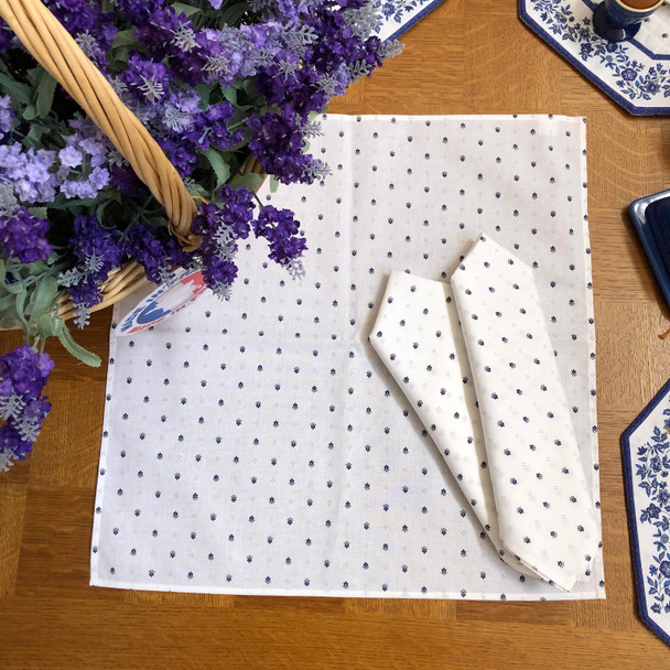 Ramatuelle Flowers White/Blue Quilted Bordered Placemat Octogon Made in France