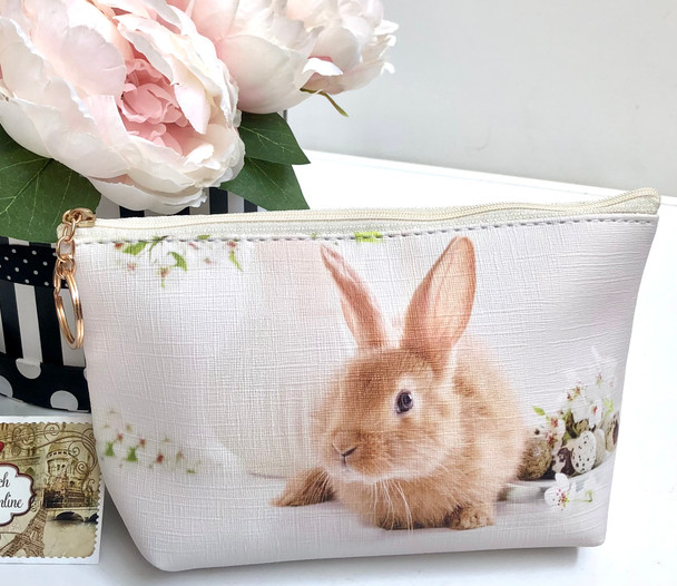 Chic Cosmetic Bag - Brown Bunny