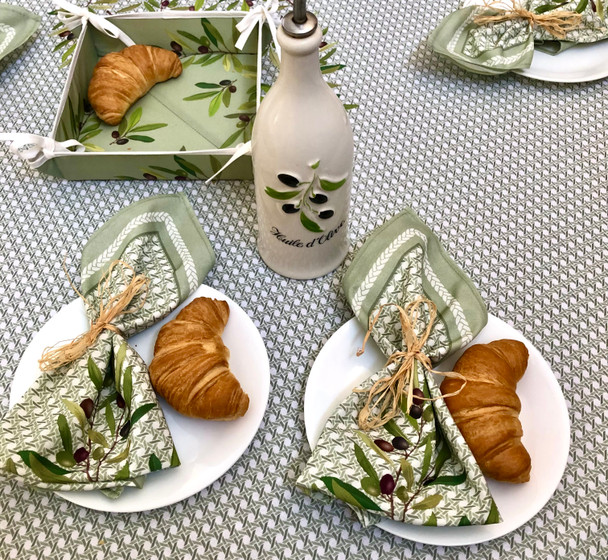 Nyons Green French Tablecloth 155x300cm 10Seats COATED Made in France