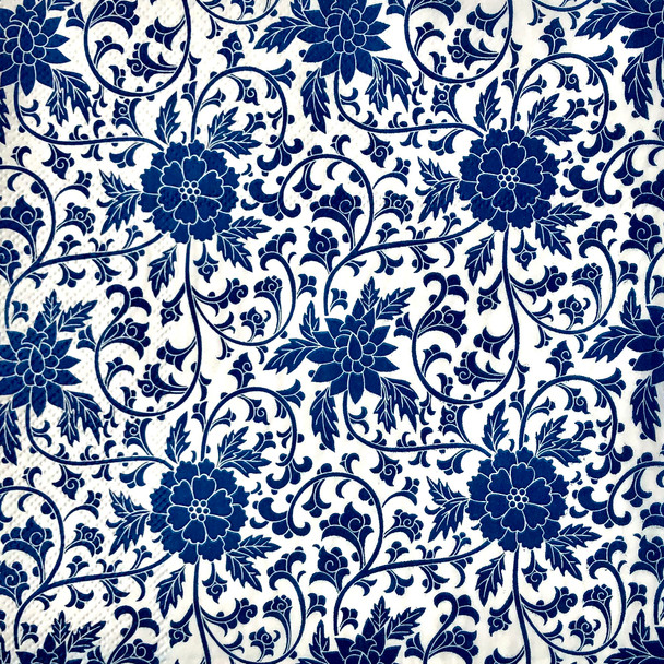 william morris blue flowers paper napkins with floral scrolling pattern, blue and white paper napkins 33x33cm