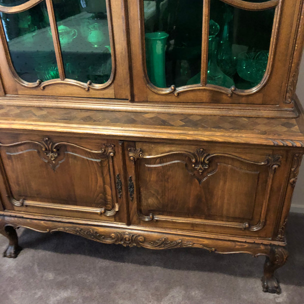 French Provincial Solid Oak 9 pcs Dining Suite – Complete Set