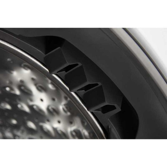 Whirlpool® 5.2 Cu. Ft. I.E.C. Ventless All In One Washer Dryer WFC682CLW