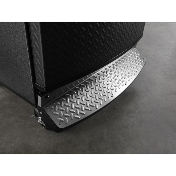 Gladiator® 17.8 Cu. Ft. (0.50 m³) Upright Freezer GAFZ30FDGB