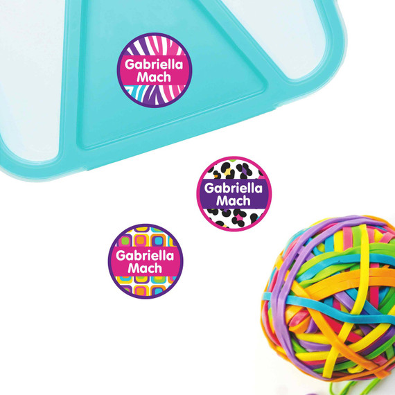 Customizable round labels for daycare