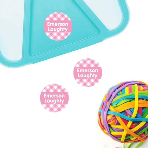 Round name labels for children's supplies