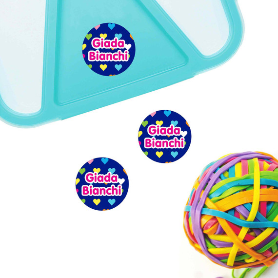 Hearts small round name labels — waterproof circle stickers for kids