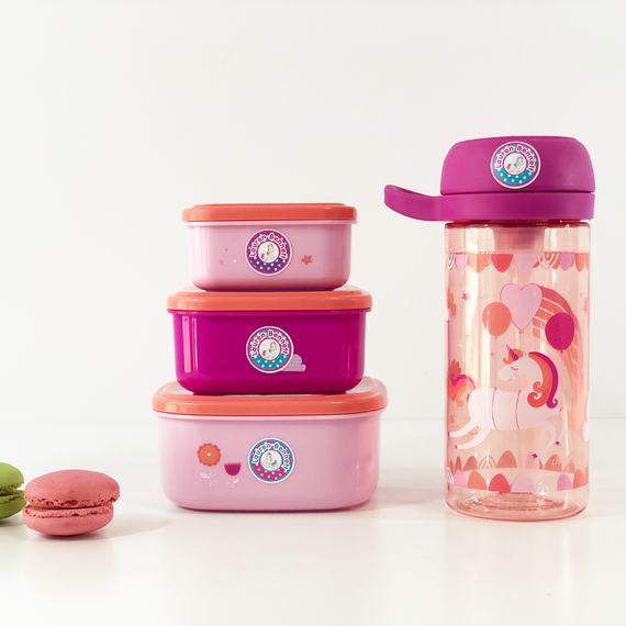 Small round waterproof labels for kids' gear