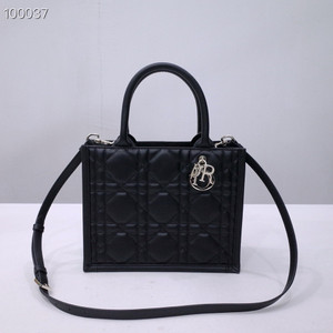 Christian Dior Medium Book Tote Bag 26cm Macrocannage Calfskin Leather, Black
