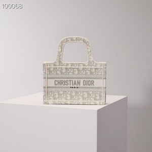 Christian Dior Mini Book Tote Bag 22cm 1286 Oblique Embroidery, Gold