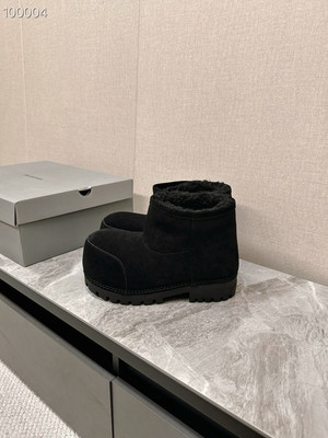 Balenciaga Alaska Split Calfskin Faux-Fur Bootie, Black