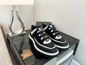 Chanel Sneakers Women Calfskin & Lambskin Fall-Winter 2025-2026 Pre-Collection, Black & White