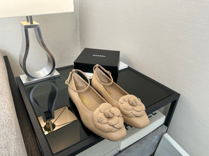 Chanel Mary Jane Ballet Flats Women Patent Calfskin 2024/25 Métiers D'art Collection, Beige