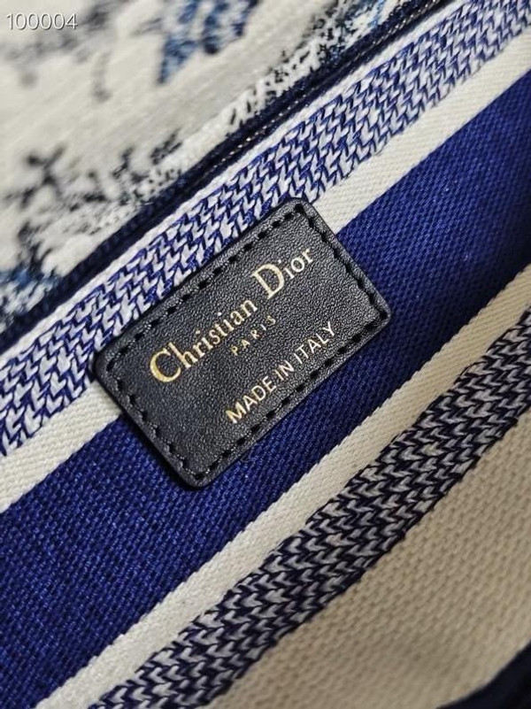 Christian Dior Lady D-Lite Medium Bag 24cm Toile de Jouy Soleil Embroidery, White and Blue