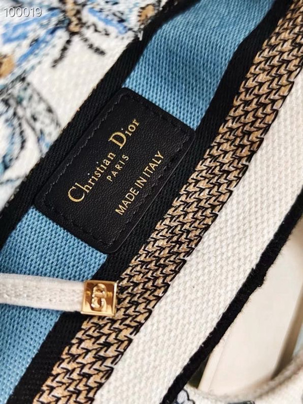 Christian Dior Lady D-Lite Mini Bag 18cm Toile de Jouy Mexico Pietro Ruffo Embroidery, White and Pastel Midnight Blue