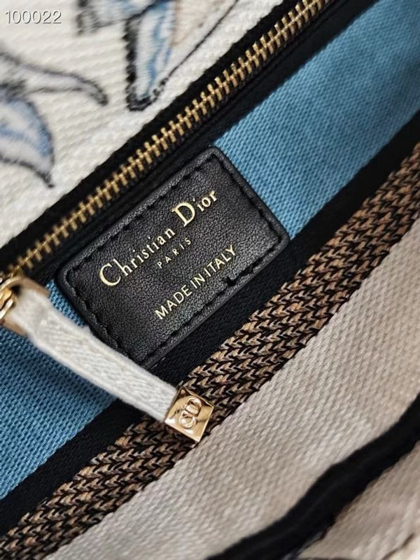 Christian Dior Lady D-Lite Medium Bag 24cm Toile de Jouy Mexico Pietro Ruffo Embroidery, White and Pastel Midnight Blue