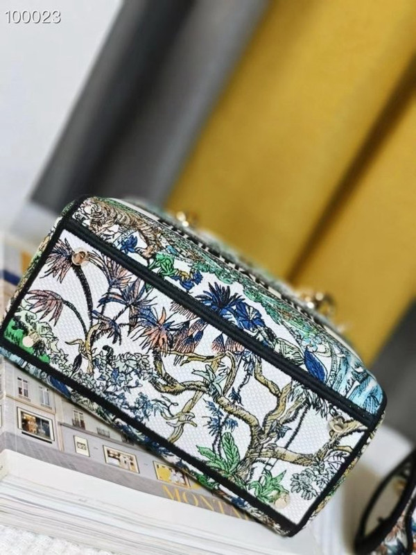 Christian Dior Lady D-Lite Medium Bag 24cm Etoile de Voyage Embroidery, White Multicolor