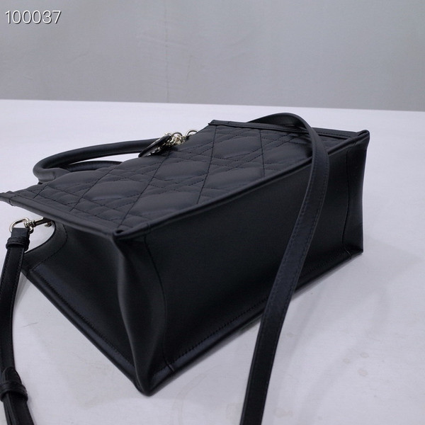 Christian Dior Medium Book Tote Bag 26cm Macrocannage Calfskin Leather, Black