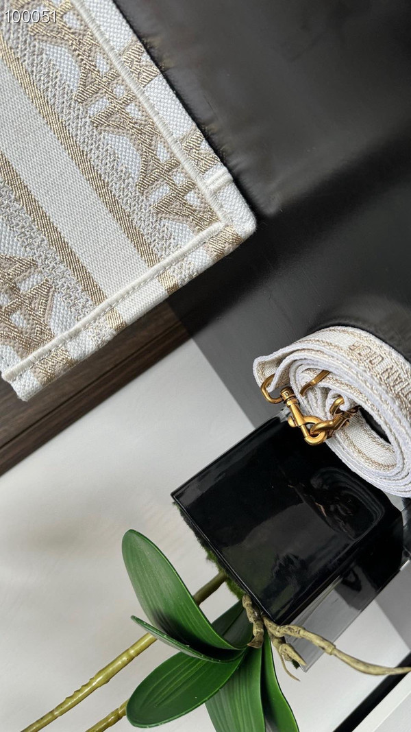 Christian Dior Mini Book Tote Bag 22cm Macrocannage Embroidery, White and Gold-Tone