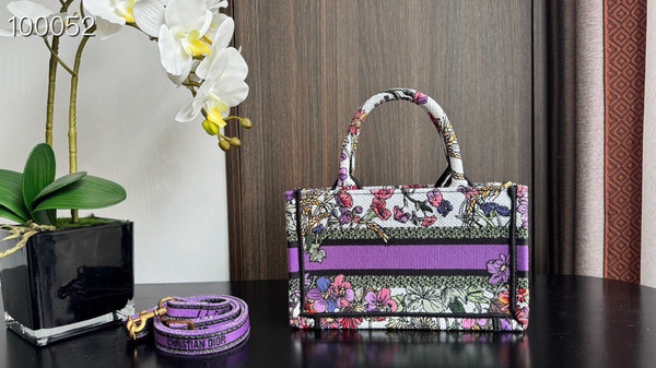 Christian Dior Mini Book Tote Bag 22cm Saisons Été Embroidery, White Multicolor