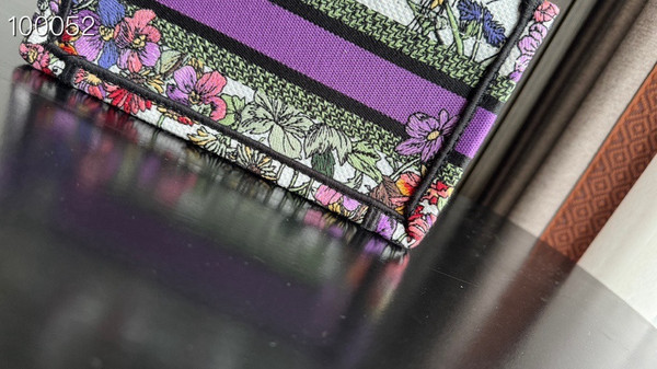 Christian Dior Mini Book Tote Bag 22cm Saisons Été Embroidery, White Multicolor