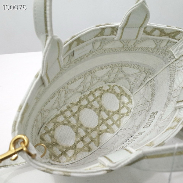 Christian Dior Hat Basket Bag 35cm Macrocannage Embroidery, White and Gold-Tone