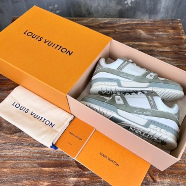 Louis Vuitton Trainer Sneakers Calfskin Leather, White/Grey
