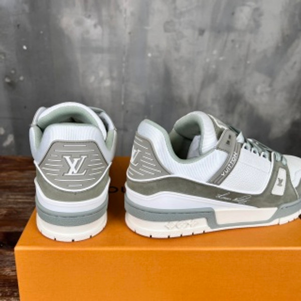 Louis Vuitton Trainer Sneakers Calfskin Leather, White/Grey
