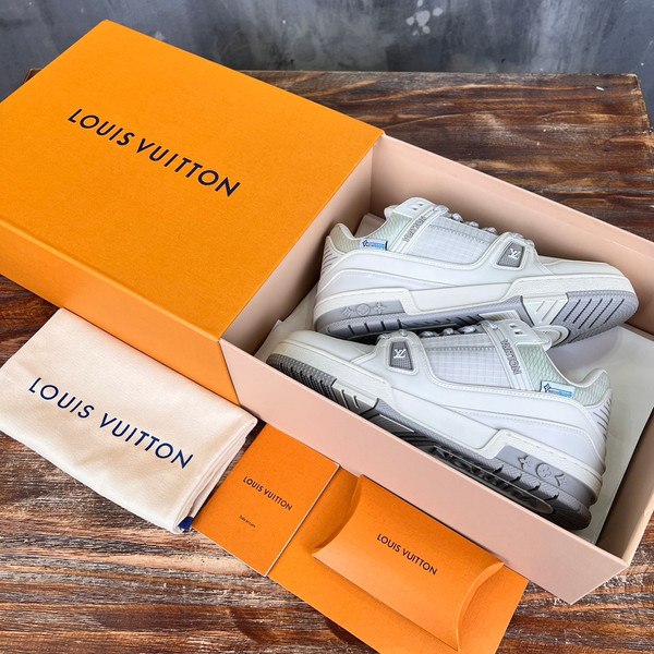 Louis Vuitton Trainer Sneakers Technical Calfskin Leather, White