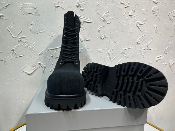 Balenciaga Stomper Boots Suede Calfskin Leather, Black