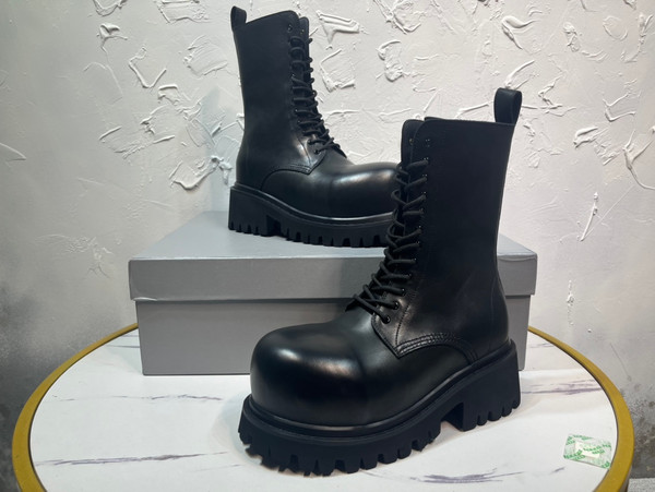 Balenciaga Stomper Boots  Calfskin Leather, Black