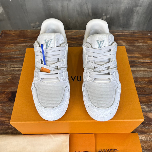 Louis Vuitton Trainer Sneakers Calfskin Leather, White/Light Grey