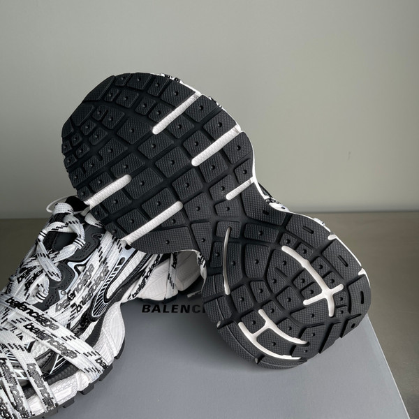 Balenciaga 3XL Mesh Sneakers Unisex, Black/White