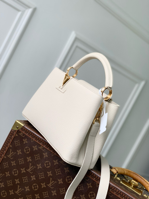 Louis Vuitton Capucines GM Bag 31cm Taurillon Leather M25087, Quartz