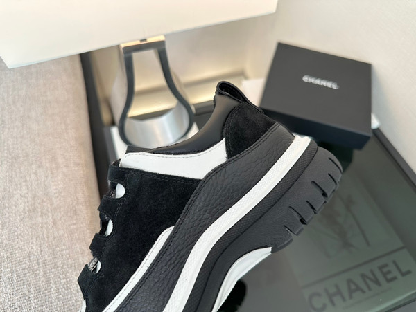 Chanel Sneakers Women Calfskin & Lambskin Fall-Winter 2025-2026 Pre-Collection, Black & White
