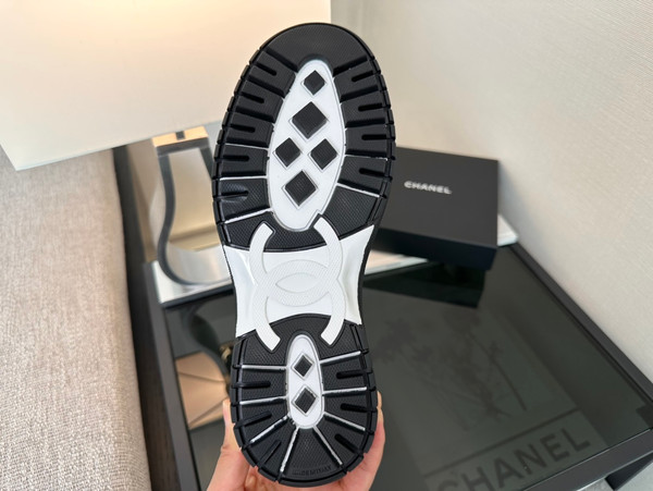 Chanel Sneakers Women Calfskin & Lambskin Fall-Winter 2025-2026 Pre-Collection, Black & White