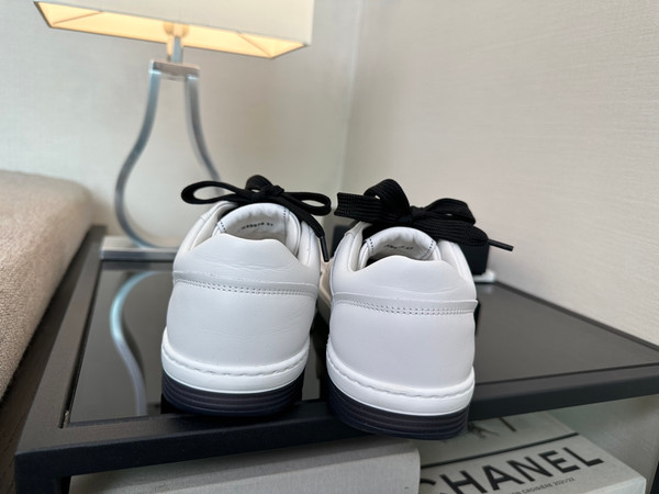Chanel Sneakers Women Calfskin Fall-Winter 2025-2026 Pre-Collection, White & Black