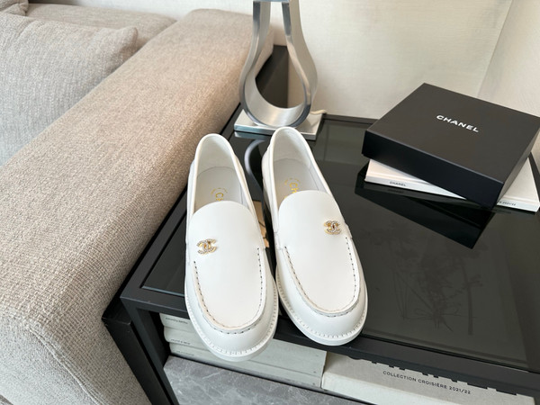 Chanel Mocassin Loafer Flats Women Calfskin 2024/2025 Métiers D'art Collection, White