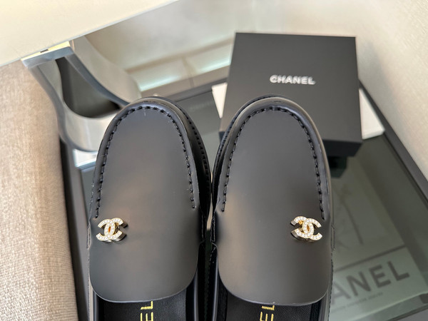 Chanel Mocassin Loafer Flats Women  Calfskin 2024/2025 Métiers D'art Collection, Black
