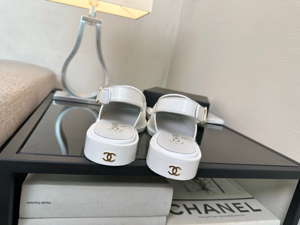 Chanel Slingback Mocassin Loafer Flats Women Calfskin 2024/2025 Métiers D'art Collection, White