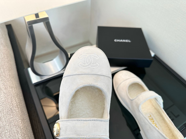 Chanel Mary Jane Ballet Flats Women Shearling Fur, Calfskin 2024/25 Métiers D'art Collection, Off White