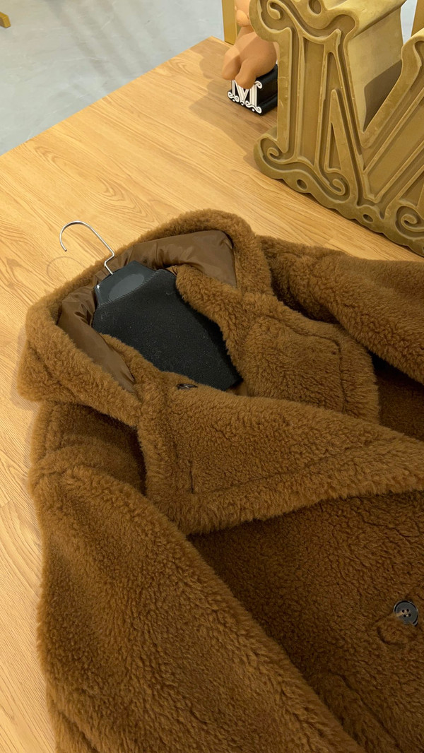 Max Mara Women's Hooded Teddy Bear Winter Coat 10th Anniversary Tobacco